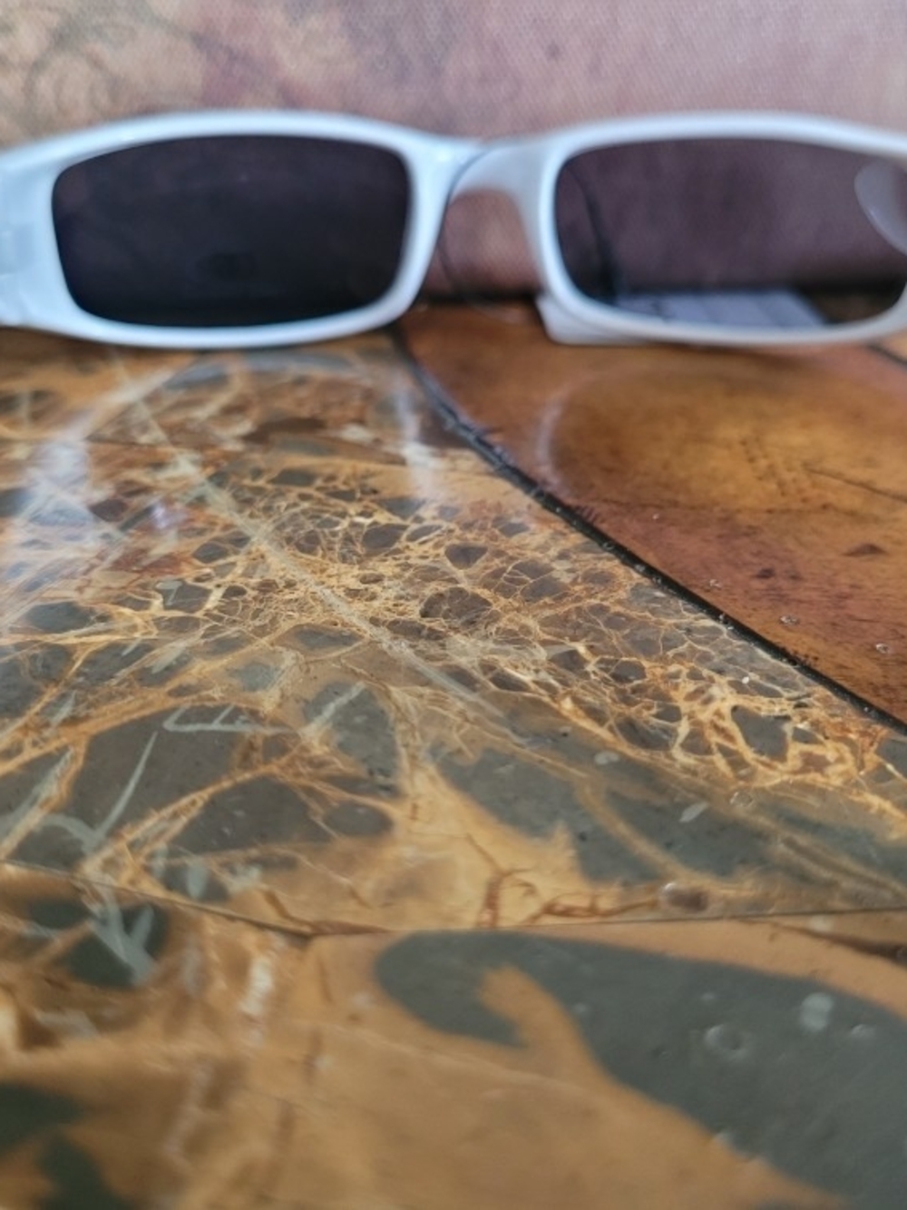 DG Eyewear White Rectangular Sunglasses with Smoky Lenses - Picture 5 of 5